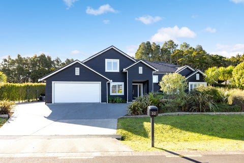 32 Awanui Crescent, Matakana, Matakana