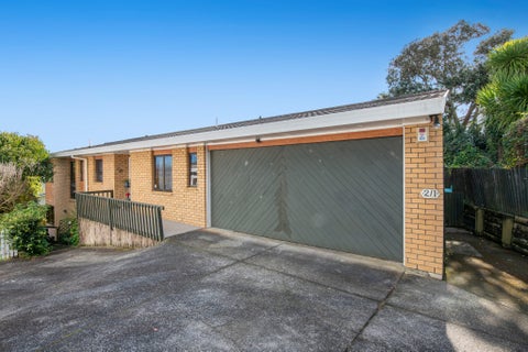 2/1 Captain Street, Helensville, Auckland