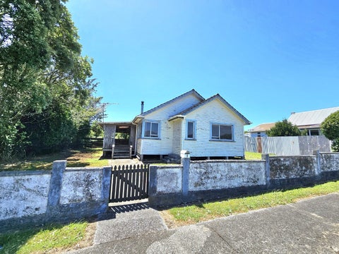 8 Hutchins Street, Waitara, Waitara