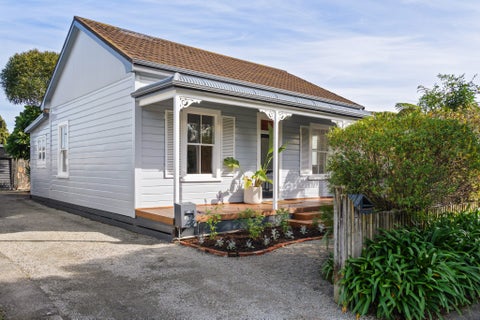14 Root Street, Gisborne