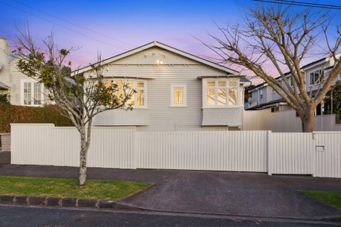 8 Richard Street, Westmere, Auckland