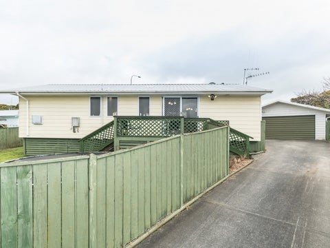 23 Dahlstrom Grove, Kelvin Grove, Palmerston North