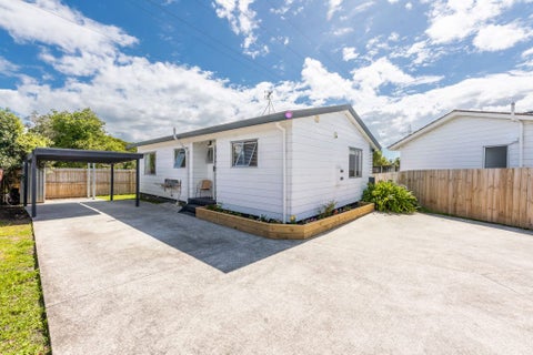 2/8 Jontue Place, Clover Park, Auckland