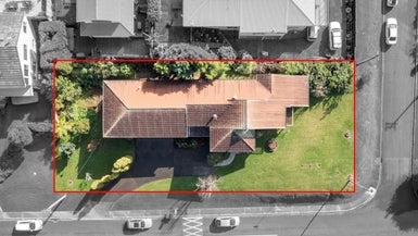 2 Tipau Street, Torbay, Auckland