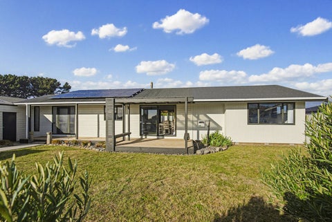 29 Matakane Street, Waitarere Beach, Levin