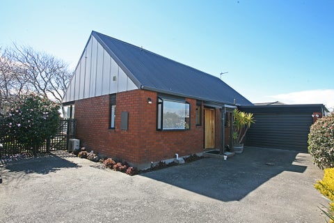 2/274 Main North Road, Redwood, Christchurch