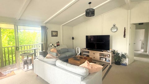 1/37 Witheford Drive, Bayview, Auckland