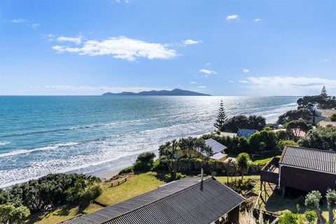 82 Ames Street, Paekakariki