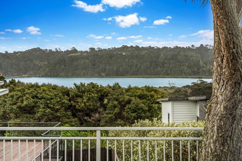 2 Schopolo Place, Schnapper Rock, Auckland