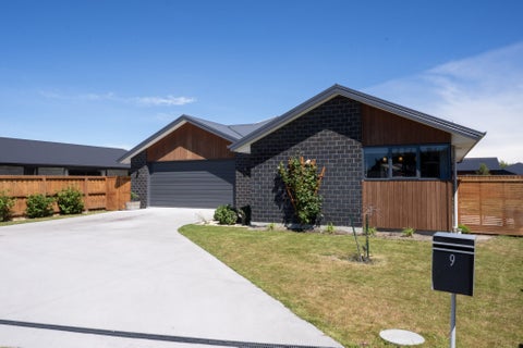 9 Greenwood Place, Amberley, Amberley