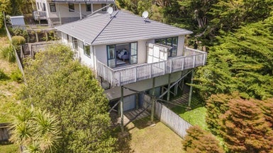 28C Ronald Woolf Place, Churton Park, Wellington
