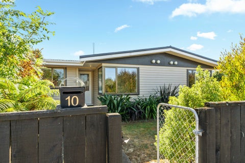 10 Tasman Crescent, Carterton