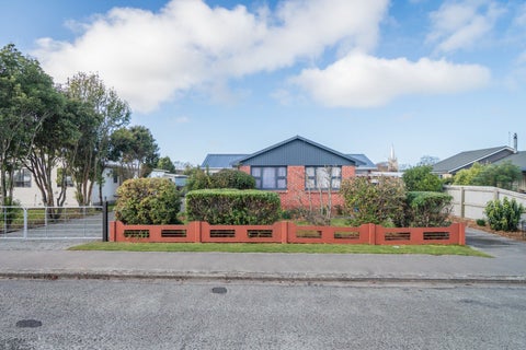 14 Hamilton Street, Temuka