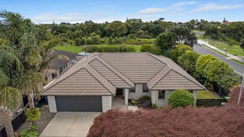 2 Carrington Drive, Papamoa Beach, Papamoa