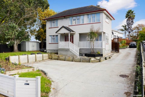 21 Chiltern Crescent, Glen Innes, Auckland