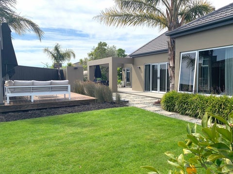 10 Park Drive, Richmond