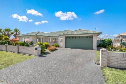 19 Kath Hopper Drive, Orewa, Orewa