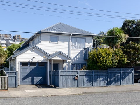 77 Tauhinu Road, Miramar, Wellington