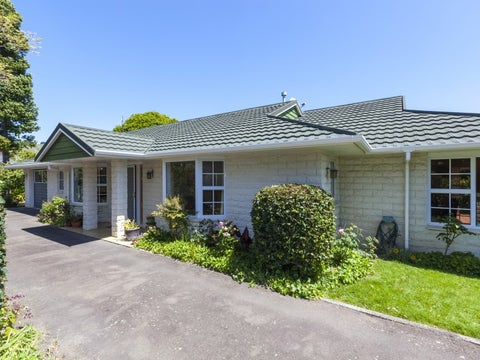 32 Kohekohe Road, Waikanae