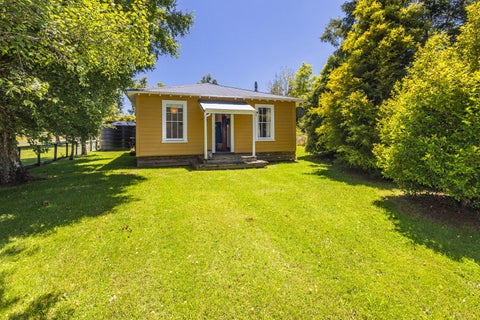 10 Piwari Street, Rangataua
