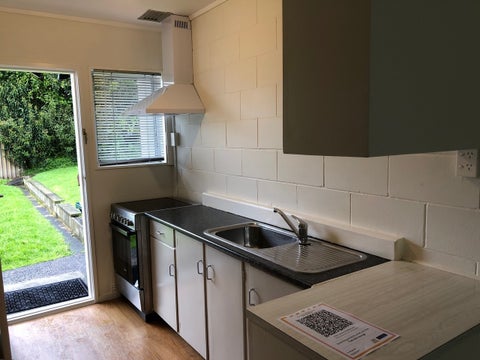 2/100 Lynwood Road, New Lynn, Auckland