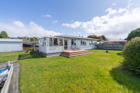 35 Mararoa Drive, Manapouri, Manapouri