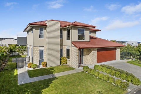 8 St Johns Heights, Otamatea, Whanganui