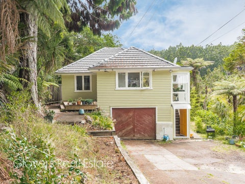 26 Hollywood Avenue, Titirangi, Auckland