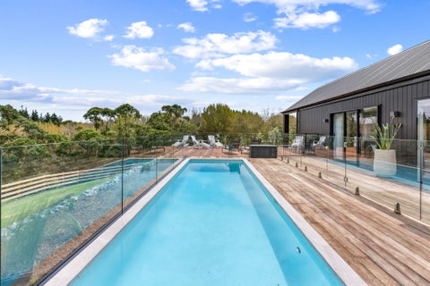 30 Hull Road, Kaukapakapa
