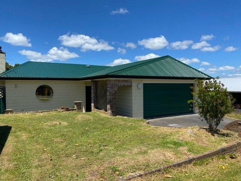 144 Botany Road, Botany Downs, Auckland