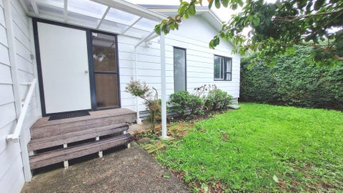 2/5 Owairaka Avenue, Mount Albert, Auckland