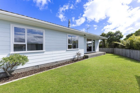 15 Archbold Street, Newlands, Wellington