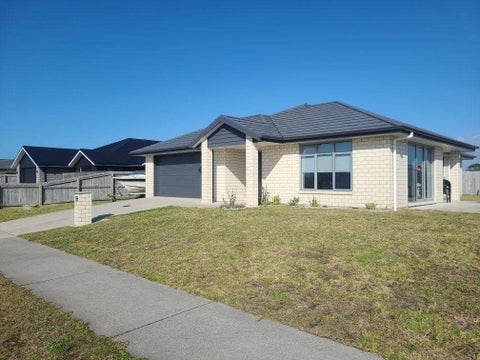 23 St Michael Crescent, One Tree Point