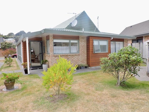 4/42 Main Road, Tawa, Wellington