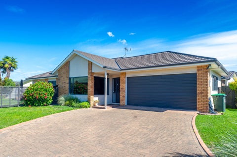 17 Addington Place, Taradale, Napier