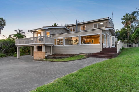 1/19 Carlisle Road, Torbay, Auckland