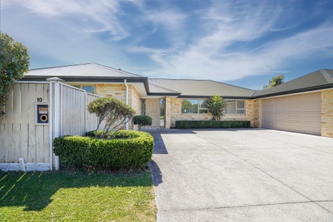 10 Gladstone Road, Woodend, Woodend