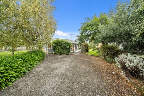 8 Malcolm Street, Martinborough