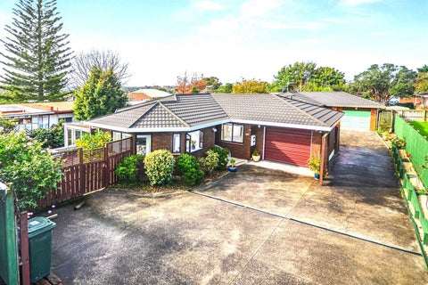 2/94 Titirangi Road, New Lynn, Auckland