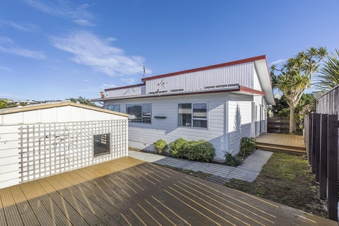 156 Akaroa Drive, Maupuia, Wellington