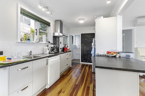 61 Bell Street, Tawa, Wellington