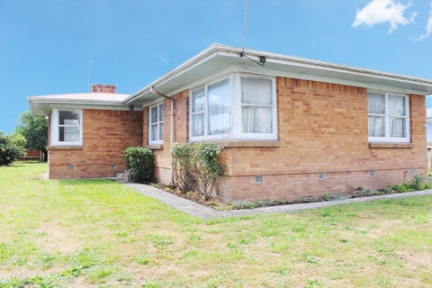 106 Collins Road, Melville, Hamilton