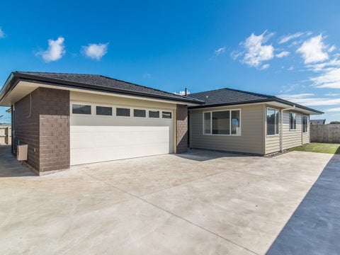 8 Bridford Way, Paraparaumu