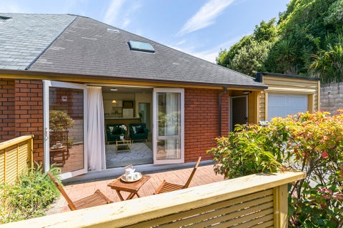 11 Futuna Close, Karori, Wellington