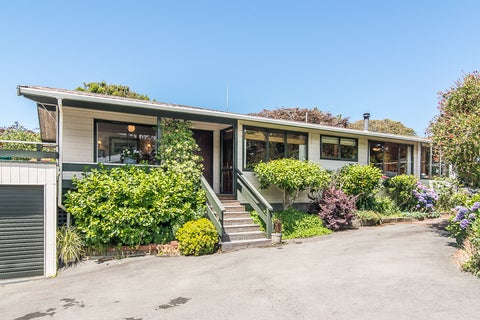11A Box Hill, Khandallah, Wellington