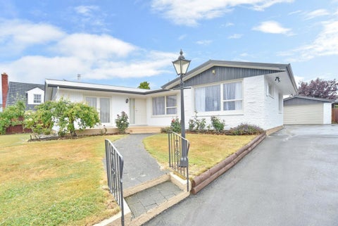 33 Harrowdale Drive, Avonhead, Christchurch