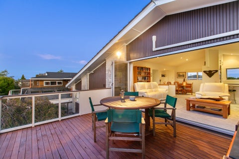 10 McBreen Avenue, Northcote, Auckland