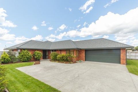 125 Pacific Drive, Fitzherbert, Palmerston North
