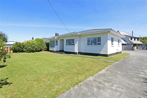 77 Dixon Avenue, Hawera