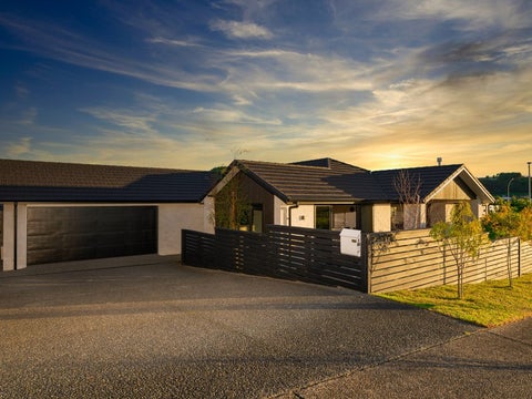 2 Rochfort Crescent, Pyes Pa, Tauranga